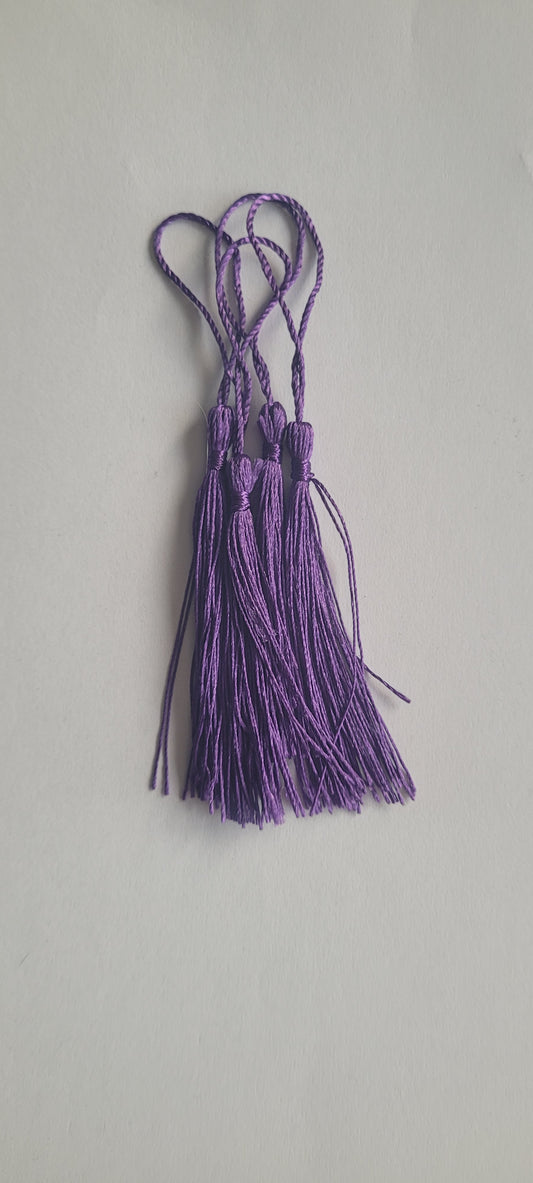 Quasten für die Lesezeichen (nur bei kauf eines Lesezeichens)