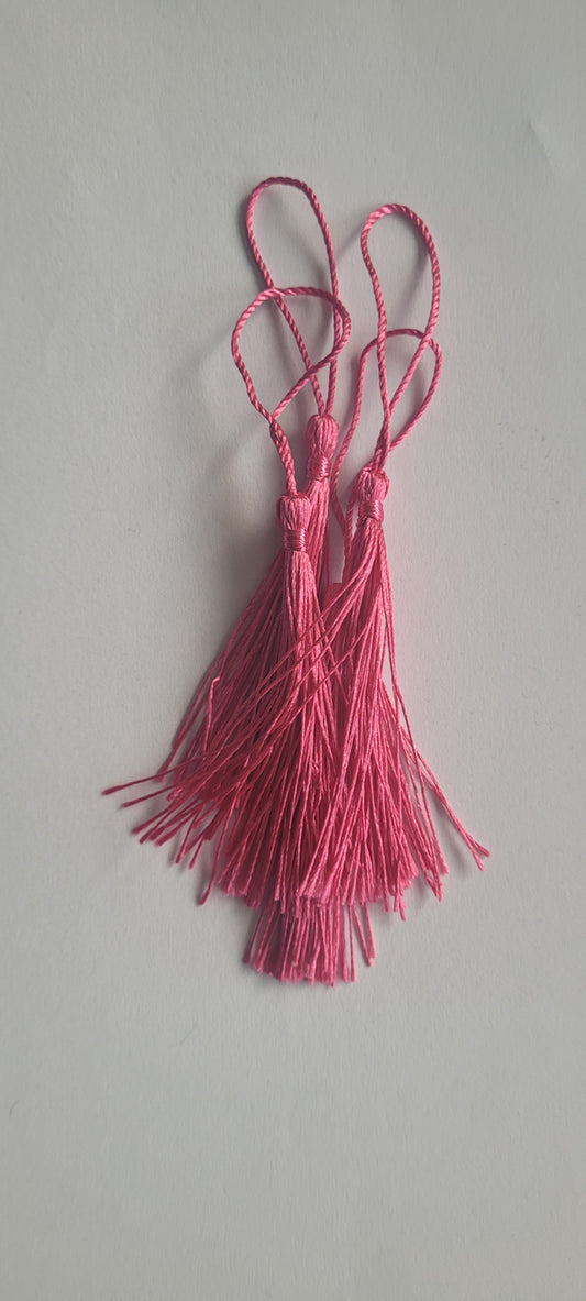 Quasten für die Lesezeichen (nur bei kauf eines Lesezeichens)